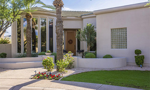 Where Can I Find a Real Estate Agent Who Explains Every Step Clearly?